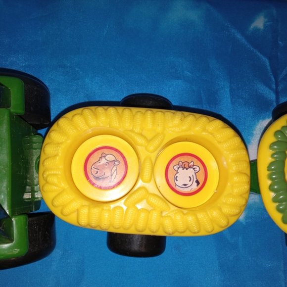 John Deere Farmer & Animal Sounds Hayride Musical Tractor -- WORKS! - Picture 6 of 8